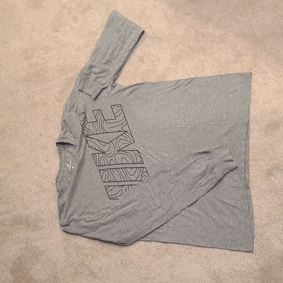 Nike Artistic Logo Long Sleeve Shirt, M - Picture 4 of 4